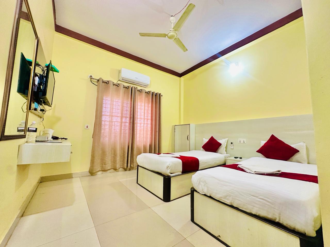 Twin_Room